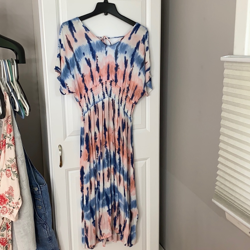 Gauzy type summer dress